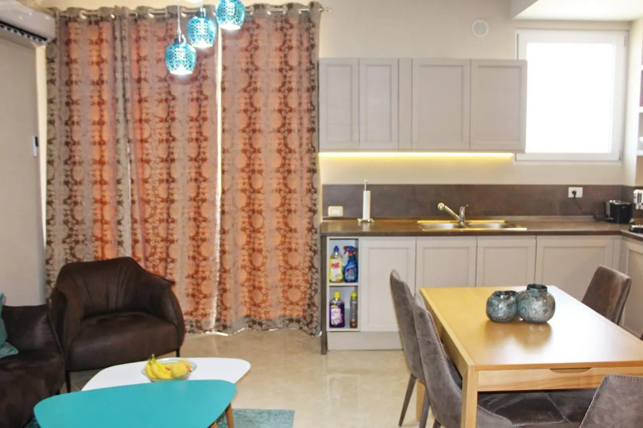 Adriatic Getaway Apartments & Penthouse Vlorë